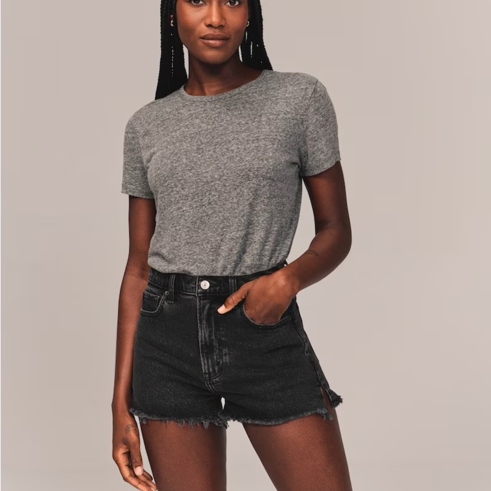 Abercrombie and fitch ultra high rise mom short black size 2 or 26